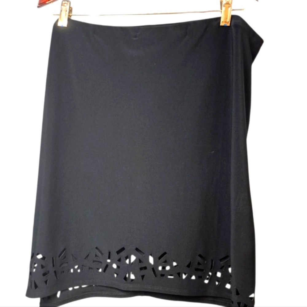 New Sympli Tube Skirt Women's Size 18 Black Cut Out Hem Shorter Length